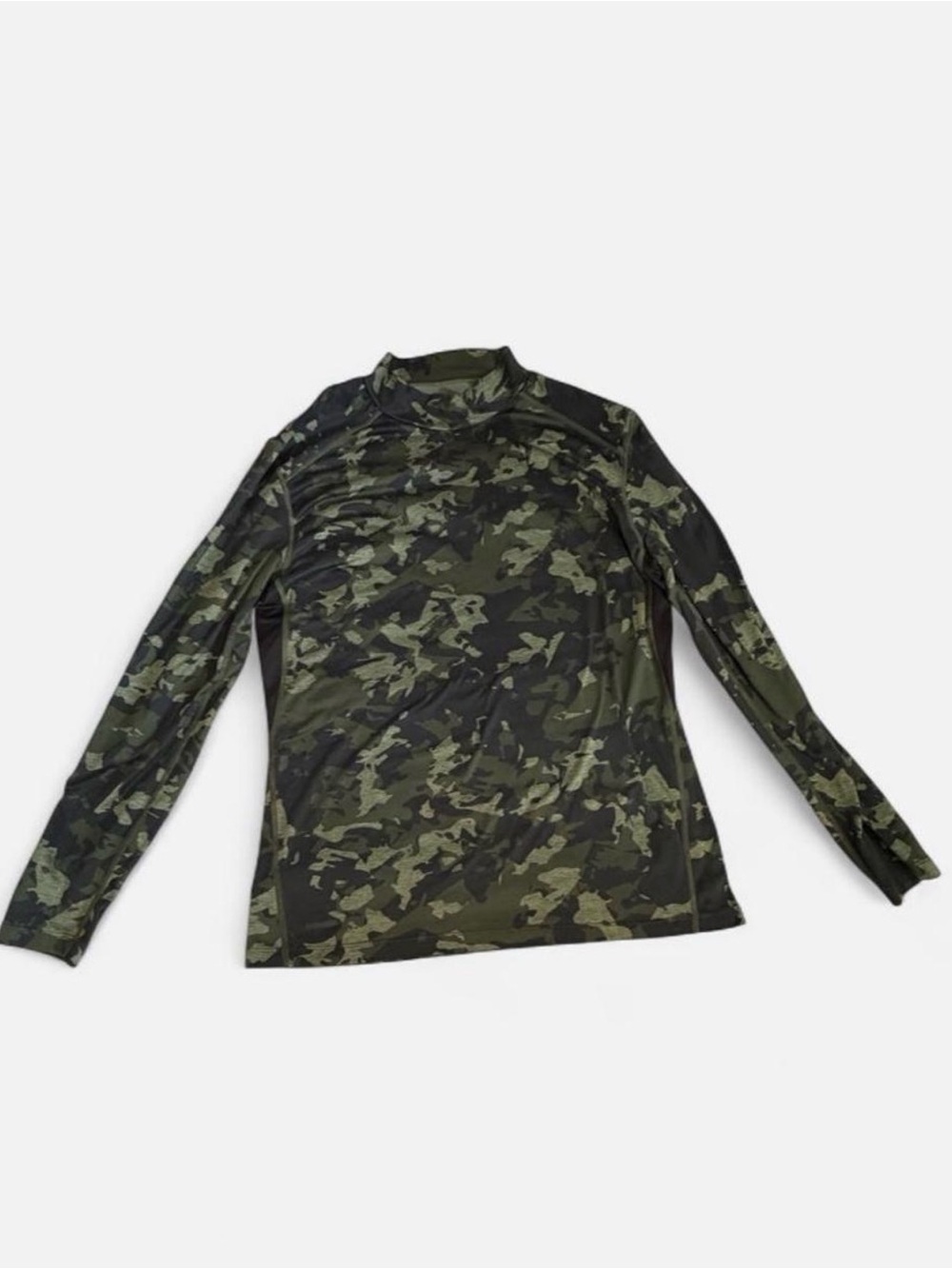 Men's Camo Long-Sleeve Performance Shirt - Green Camouflage